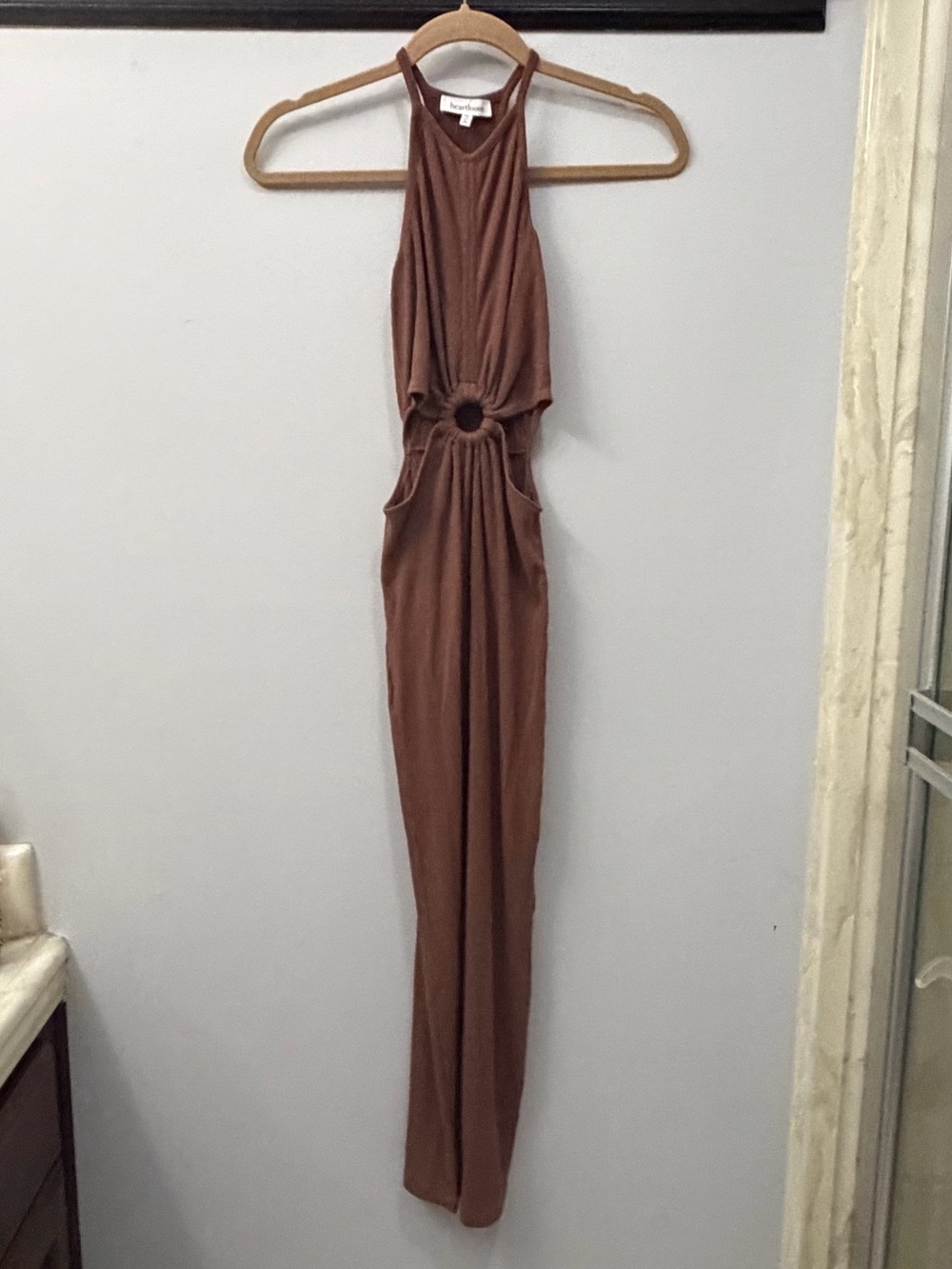 HEARTLOOM WOMENS HALTER KEYHOLE CUT-OUT MIDI DRESS, SIZE X-SMALL, BROWN - Picture 2 of 14
